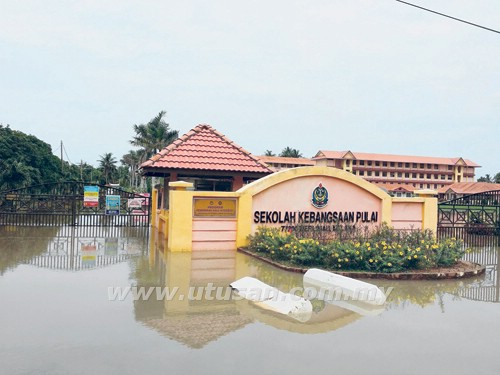 Tiga sekolah di Melaka tutup akibat banjir kilat