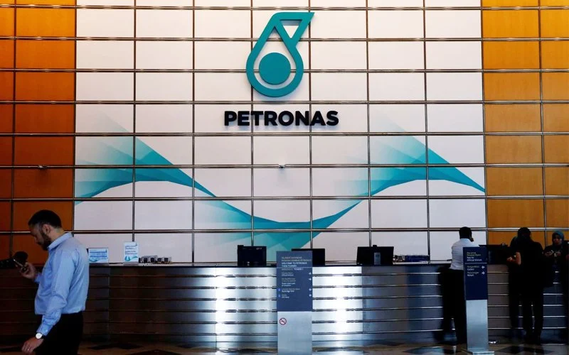 SPRM siasat pemberian kontrak RM399 juta oleh Petronas kepada syarikat O&G